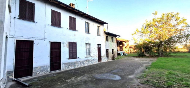 Casa indipendente in vendita a Robecco Pavese (PV)