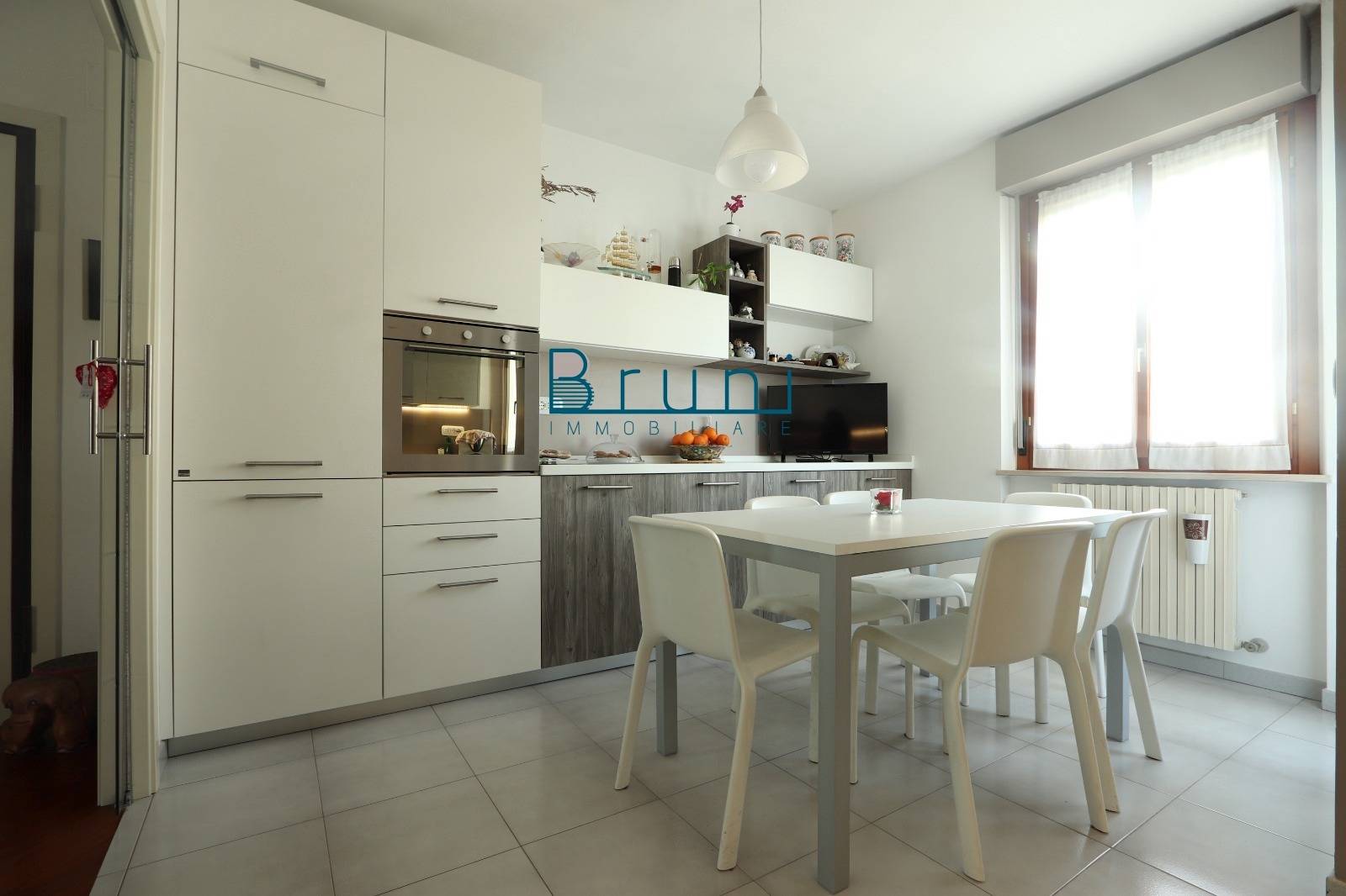 Appartamento SAN BENEDETTO DEL TRONTO vendita  Zona Conad  Bruni Immobiliare