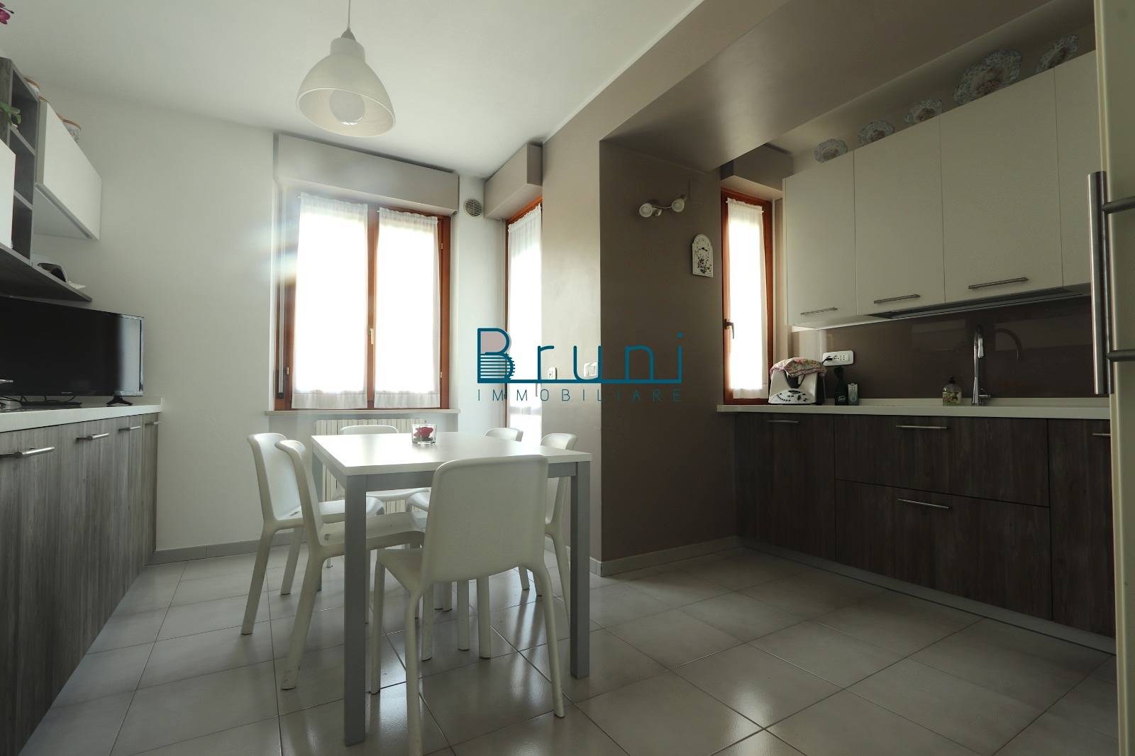 Appartamento SAN BENEDETTO DEL TRONTO vendita  Zona Conad  Bruni Immobiliare