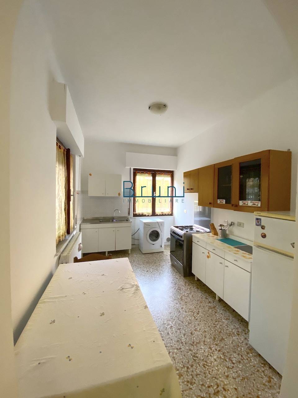 Appartamento SAN BENEDETTO DEL TRONTO affitto  Semicentrale  Bruni Immobiliare