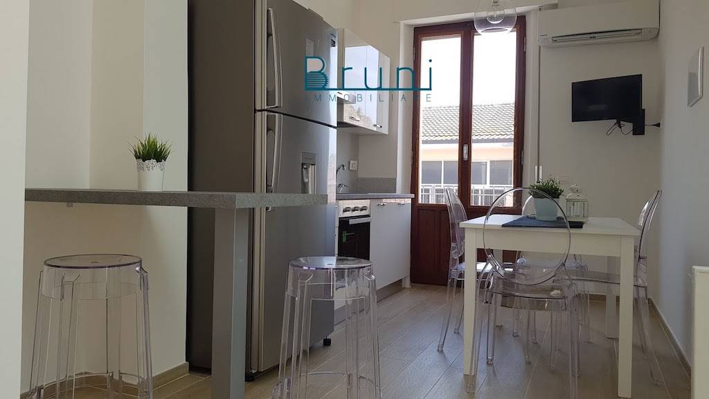 Appartamento SAN BENEDETTO DEL TRONTO affitto  Centro  Bruni Immobiliare