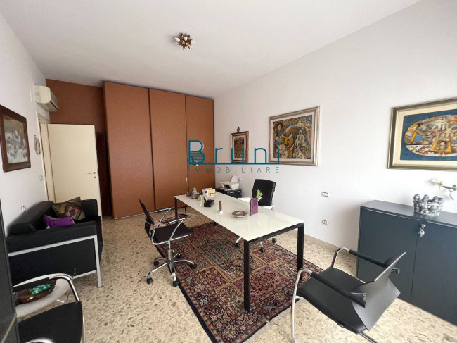 Studio/Ufficio in affitto a San Benedetto del Tronto