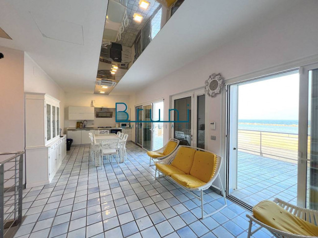 Villa in vendita a Grottammare (AP)