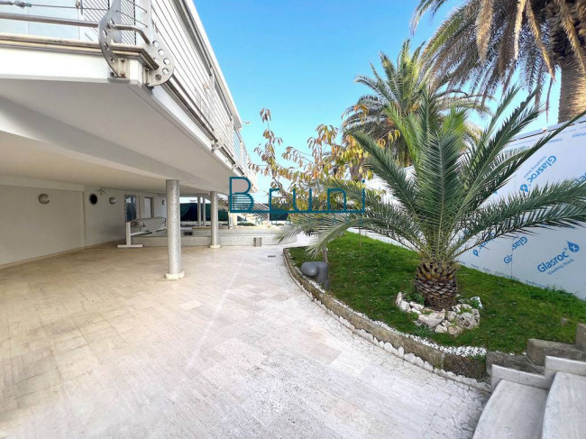 Villa in vendita a Grottammare (AP)