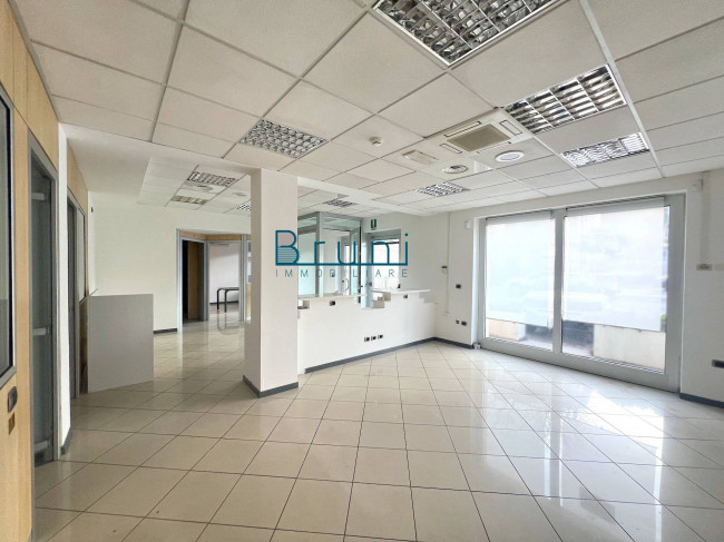 Studio/Ufficio in affitto a San Benedetto del Tronto