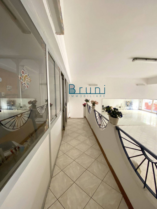 Locale commerciale in vendita a San Benedetto del Tronto