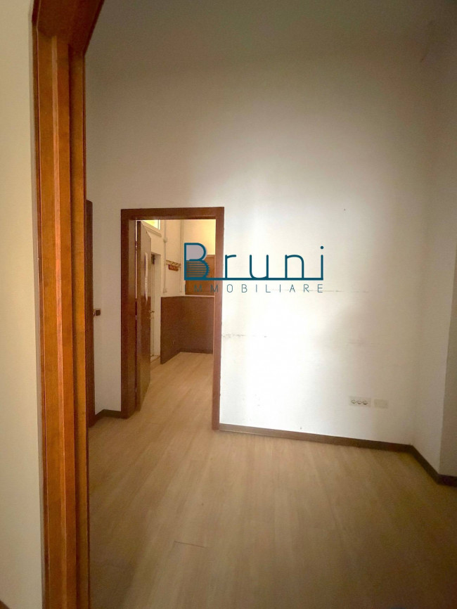 Locale commerciale in affitto a San Benedetto del Tronto