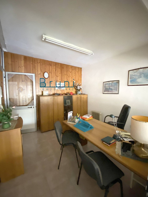 Locale commerciale in vendita a San Benedetto del Tronto