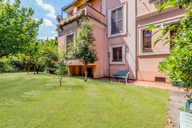 Villa in Vendita a Roma