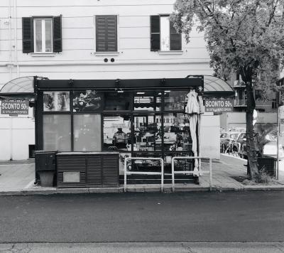 Attività commerciale in Vendita a Roma