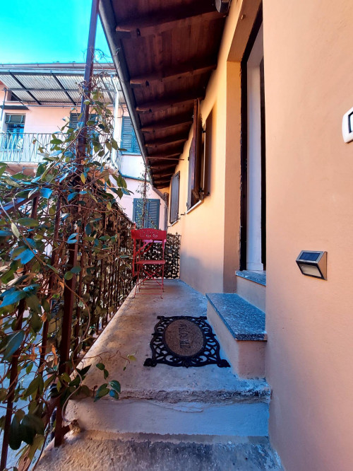 Porzione di casa in vendita a Pescarenico, Lecco (LC)