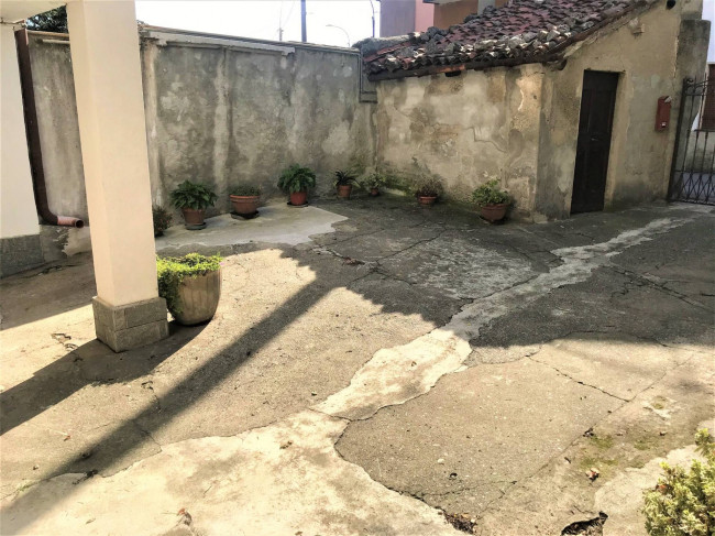 Porzione di casa in vendita a Civate (LC)
