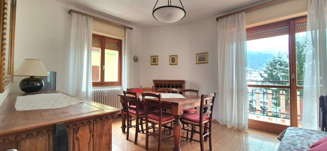 TRILOCALE in Vendita a Moggio