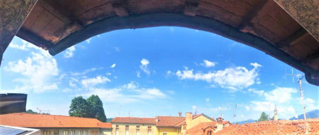 PORZIONE DI CASA in Vendita a Oggiono