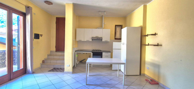 TRILOCALE in Vendita a Galbiate