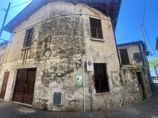 PORZIONE DI CASA in Vendita a Pusiano