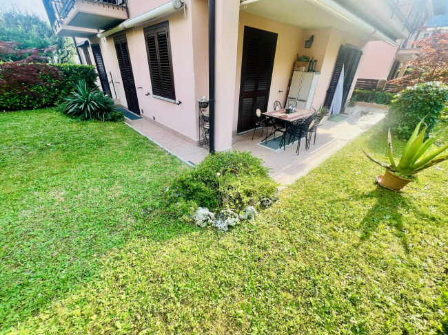VILLA A SCHIERA DI TESTA in Vendita a Ponte Lambro