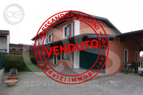 Villa in Vendita a Bassano Bresciano