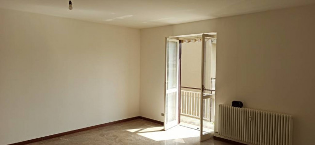 Appartamento in affitto a Oggiono (LC)