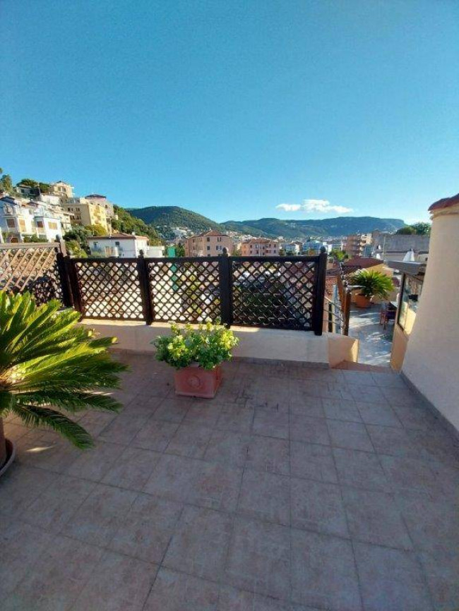 Duplex in vendita a Pietra Ligure