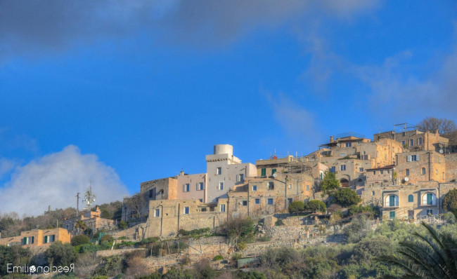 Appartamento in vendita a Borgio Verezzi