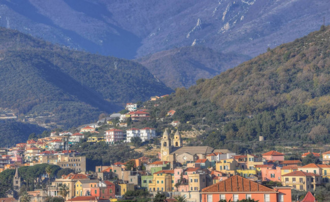 Appartamento in vendita a Borgio Verezzi