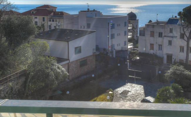 Appartamento in vendita a Borgio Verezzi