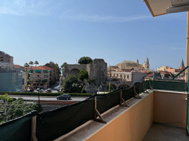 Appartamento in vendita a Pietra Ligure