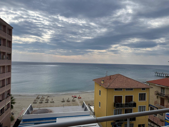 Appartamento in vendita a Pietra Ligure