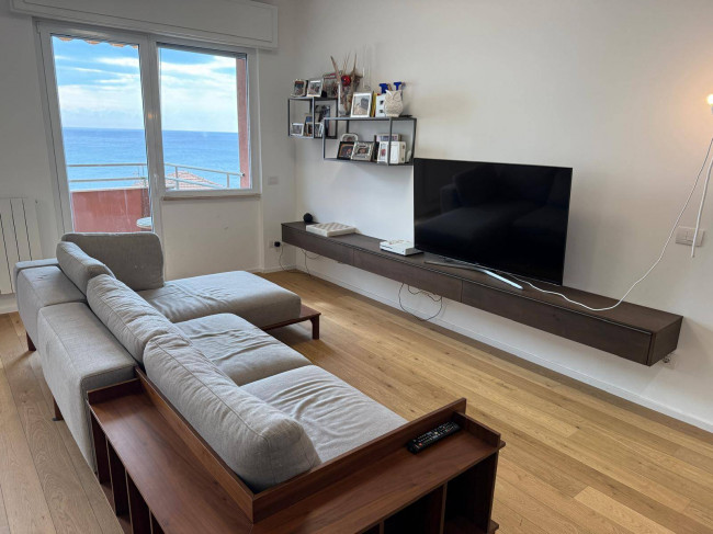 Appartamento in vendita a Pietra Ligure