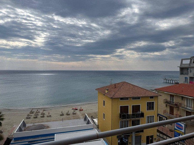 Appartamento in vendita a Pietra Ligure