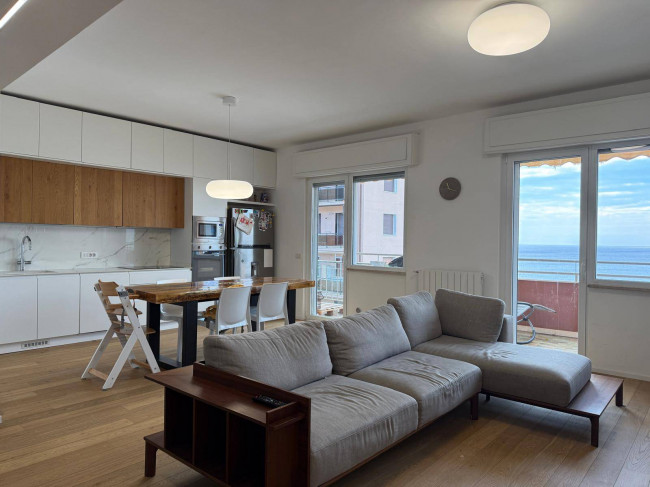 Appartamento in vendita a Pietra Ligure