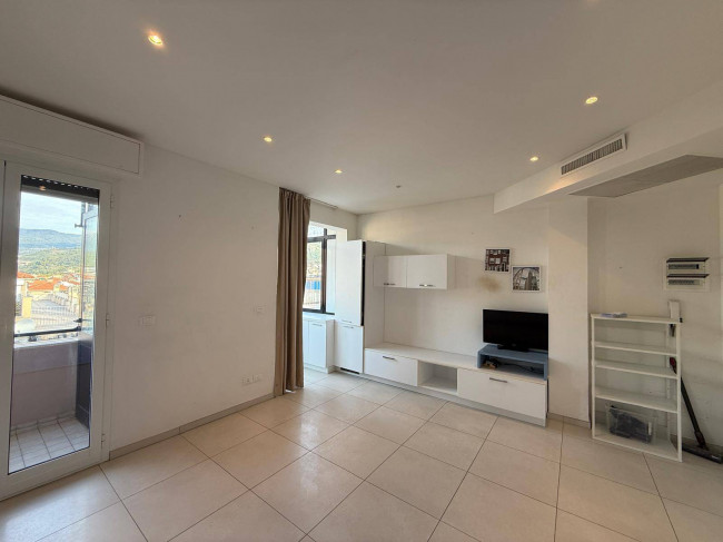 Appartamento in vendita a Pietra Ligure