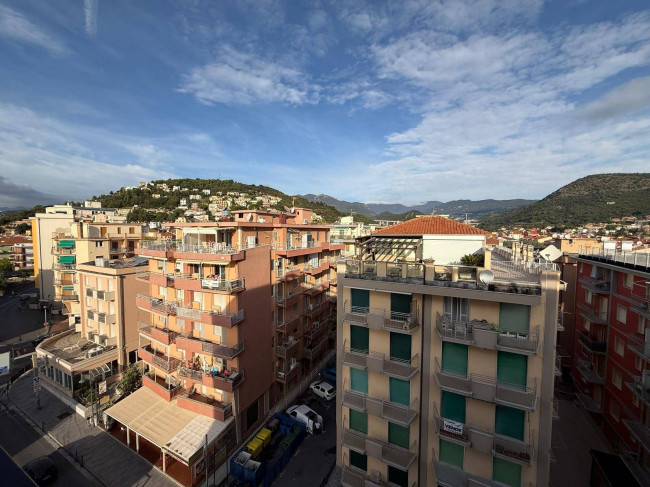 Appartamento in vendita a Pietra Ligure