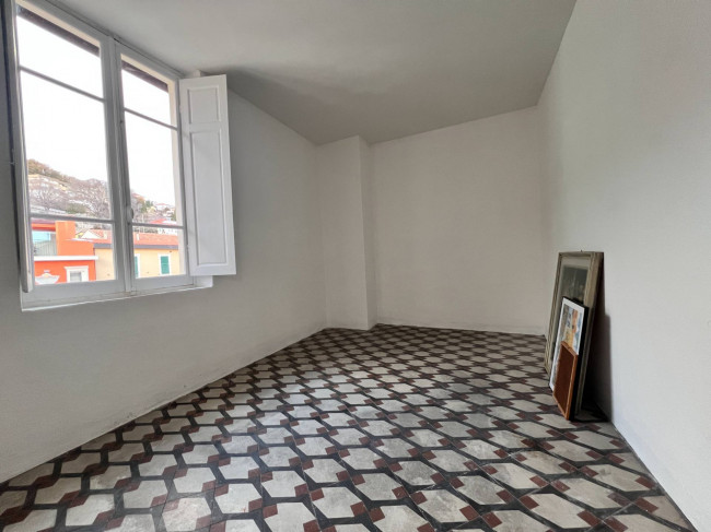 Appartamento in vendita a Pietra Ligure