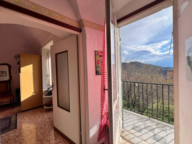 Appartamento in vendita a Giustenice