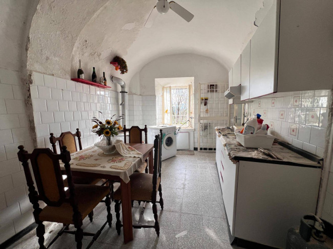 Appartamento in vendita a Giustenice