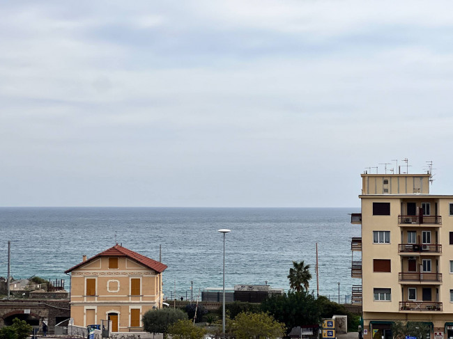 Appartamento in vendita a Pietra Ligure