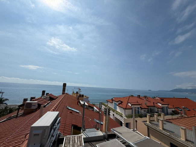 Appartamento in vendita a Pietra Ligure