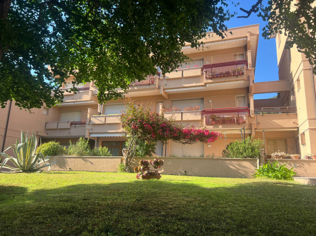 Appartamento in vendita a Pietra Ligure