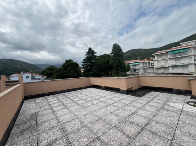 Appartamento in vendita a Pietra Ligure