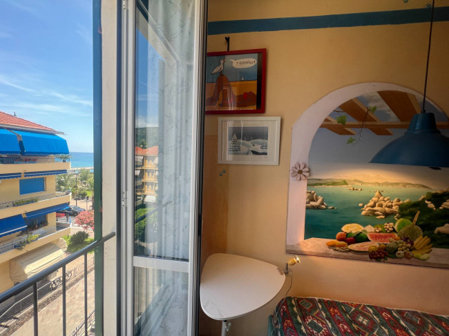 Appartamento in vendita a Pietra Ligure