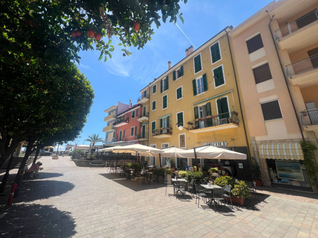 Appartamento in vendita a Pietra Ligure