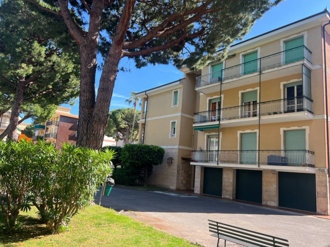 Appartamento in vendita a Pietra Ligure