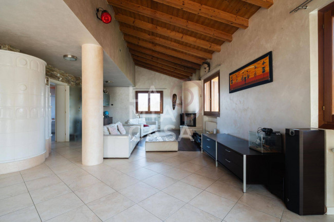 Villa in vendita a Cison di Valmarino