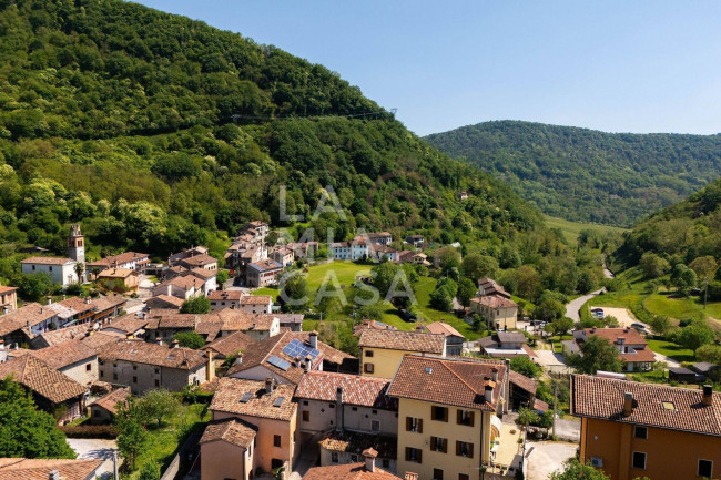 Porzione di casa in vendita a Tarzo