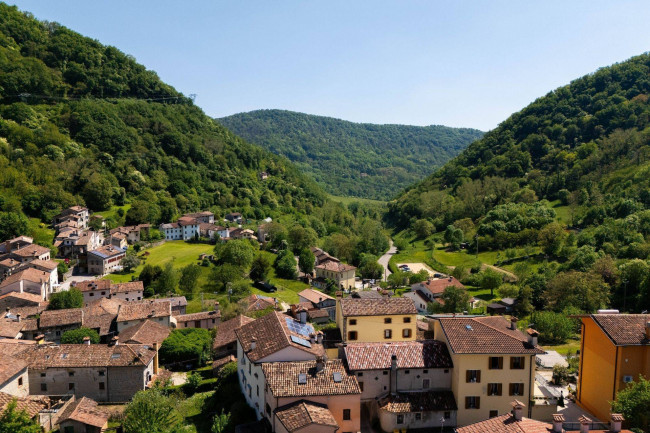 Porzione di casa in vendita a Tarzo