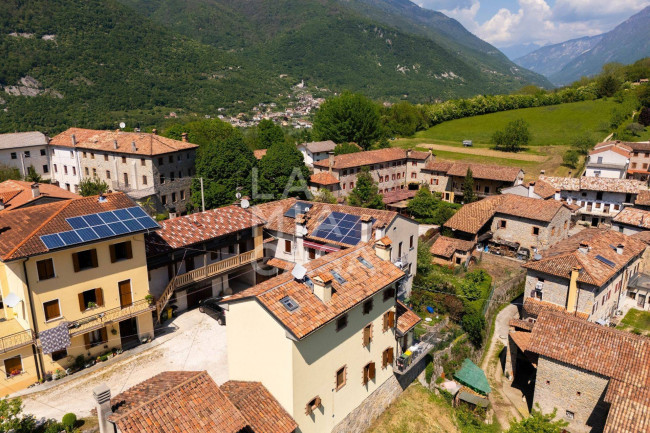 Porzione di casa in vendita a Tarzo