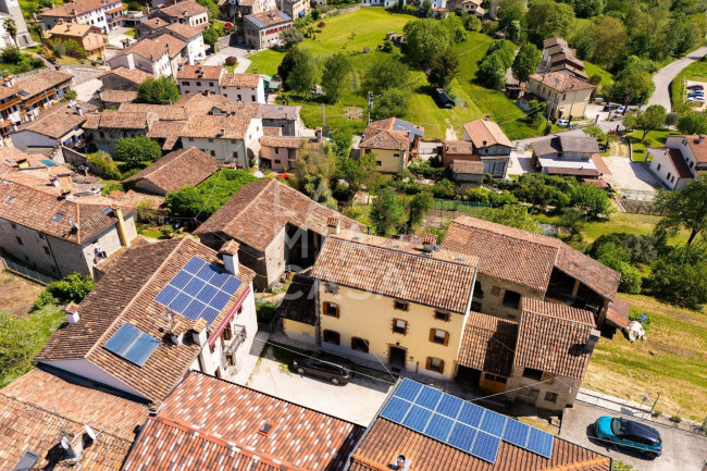 Porzione di casa in vendita a Tarzo