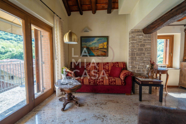 Porzione di casa in vendita a Tarzo